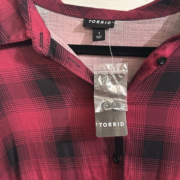 TORRID Long Sleeve Button Front Shirt Dress with Pockets! Size 1 (14-16) - Picture 11 of 12